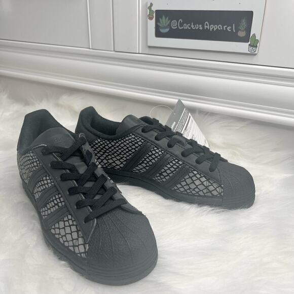 New Women’s adidas Superstar x Atmos R-SNK Size 5